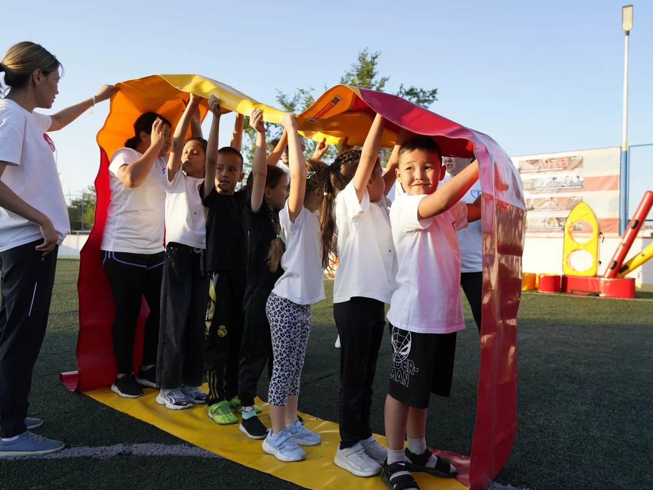 Sports relay